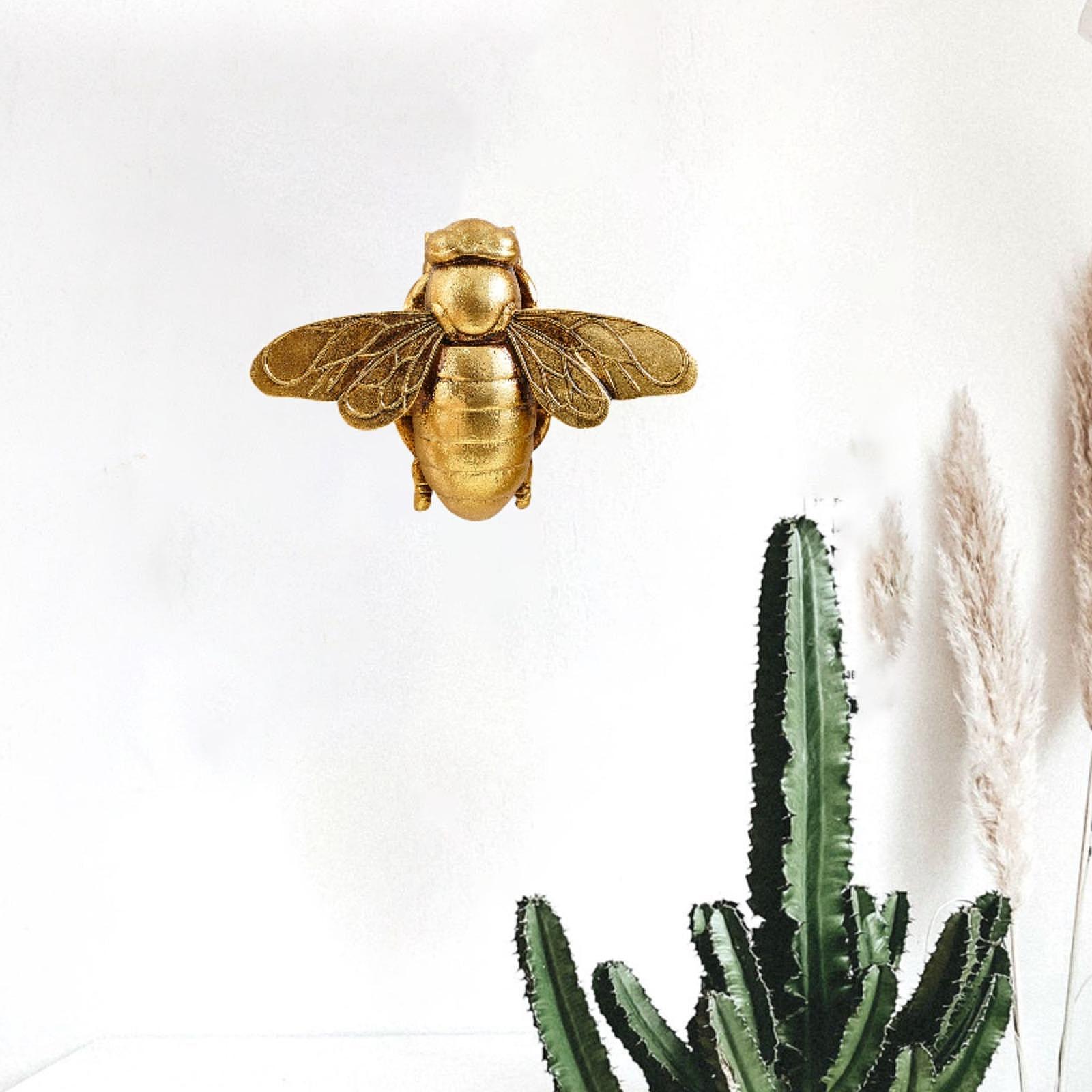 Gold Bee Wall Art Resin Sculpt - огляд і ціна Resin Art Gallery