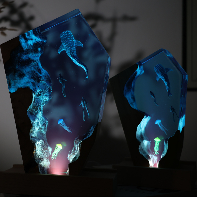 Resin Cave Whale Diver Desktop - огляд і ціна Resin Art Wedding Gift