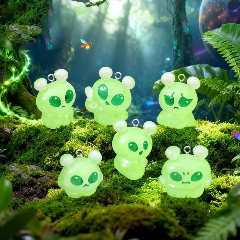 10Pcs Cute Mini Green Alien Re - огляд і ціна Resin Art Jewelry Kit
