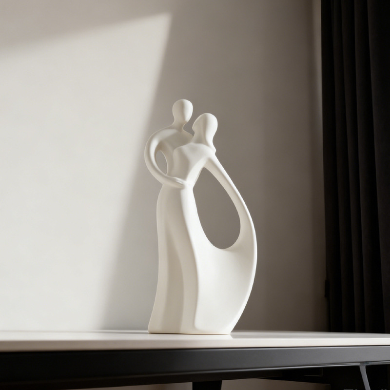 Nordic Ceramic Couple Hugging  - огляд і ціна Resin Art Wedding Gift