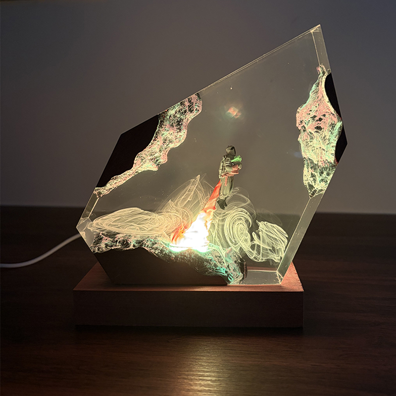 Sci-fi Anime Figure Organism R - огляд і ціна Resin Art Lamp